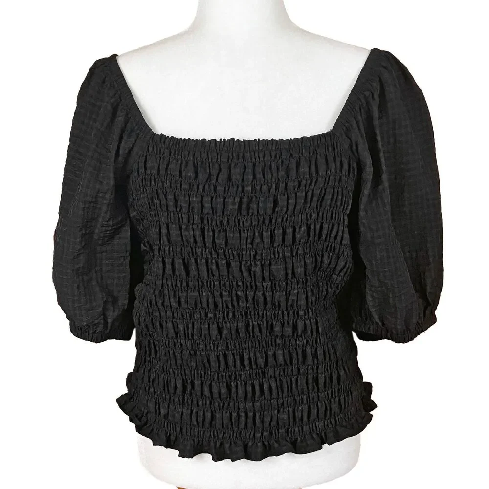 Old Navy Fitted Puff-Sleeve Smocked Top Size Large Black Square Neck Half Sleeve